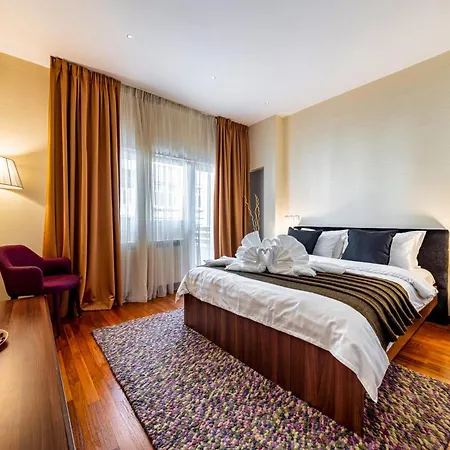 Victory's Charm - Ultra-central - By Uni88 * Bucharest