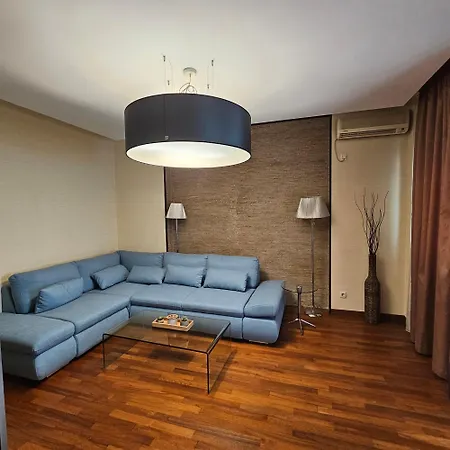Apartment Victory's Charm - Old & Romanian Athenaeum - By Uni88