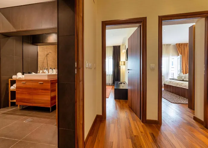 Victory's Charm - Old - By Uni88 شقة