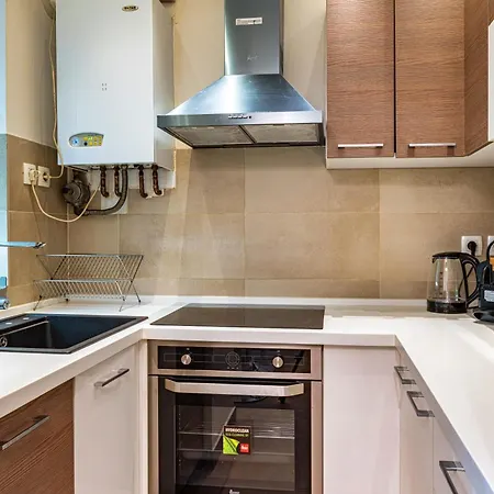 Victory's Charm - Old - By Uni88 Boekarest