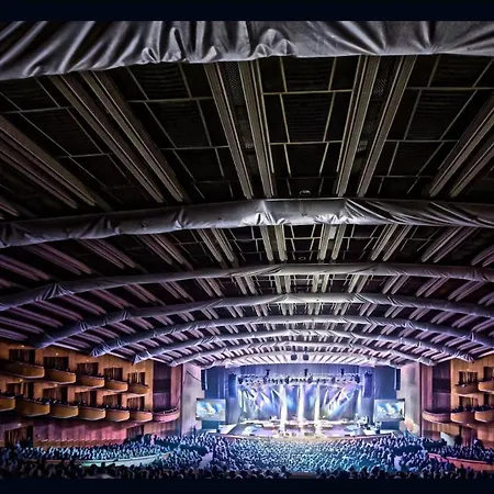 Victory's Charm - Old - By Uni88 *